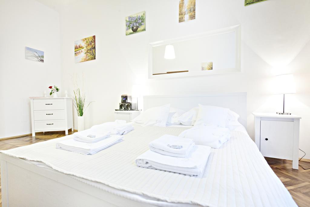 Apartment K22