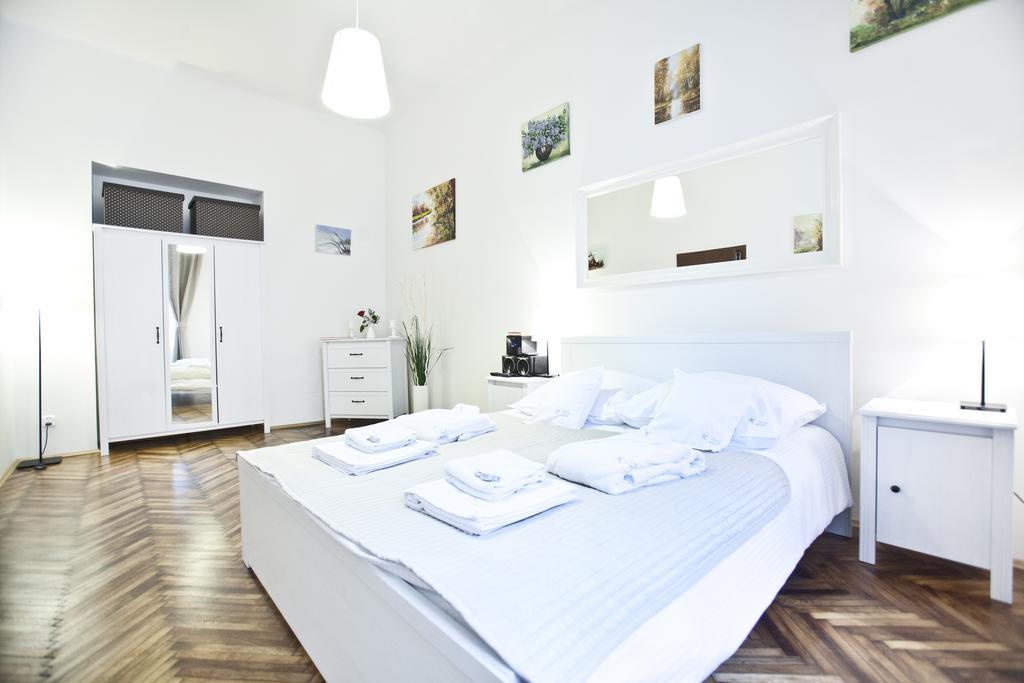Apartment K22